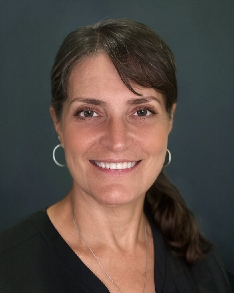 Dra. Elizabeth Sugg, DDS